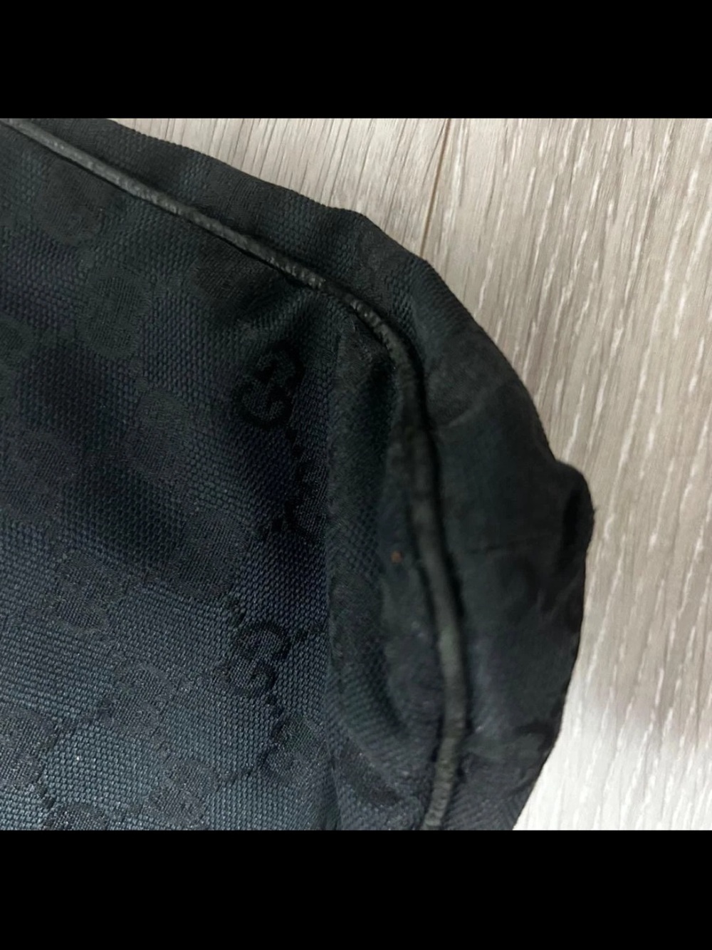 Gucci Black Messenger Bag with Red and Green Web Strap - Picture 8 of 15